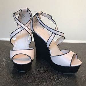 Blush and Black Wedges